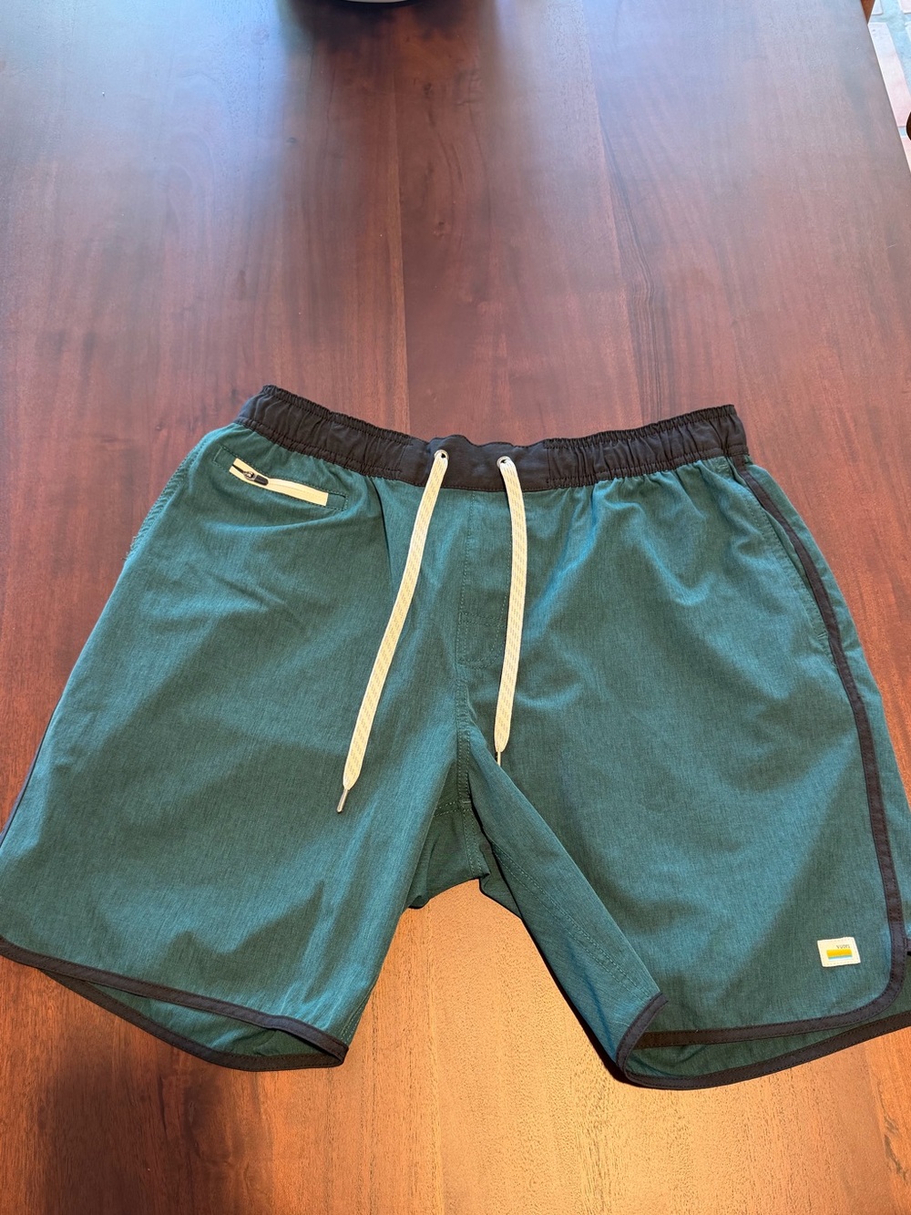 Vuori Men’s Banks Short 7” medium “Turquoise”
